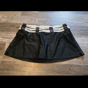 Athleta Black White Skirt Lined Pull On Swim Skirt Small